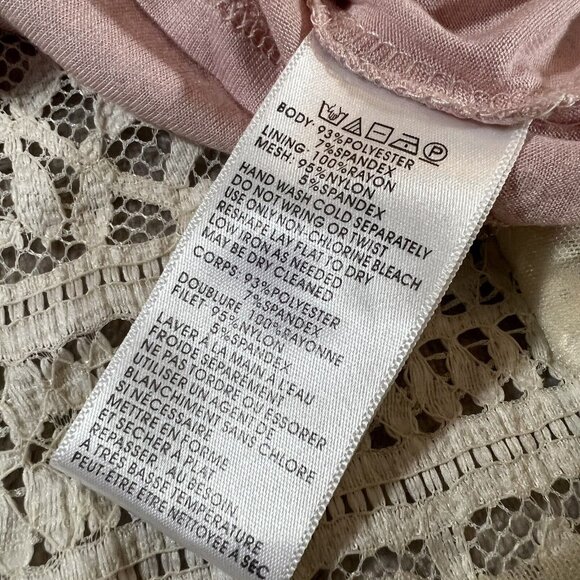 Kimchi Blue Size Small Short Mini Dress Cream White Lace Body Con Heart Buttons - Picture 9 of 9